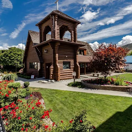 Lake Chelan Shores Sleek Stunner 19 To 4